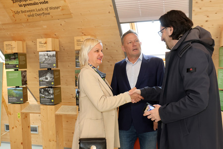 Skupen nadzor konjenikov NRP 02 Foto Ljubo Vukelič